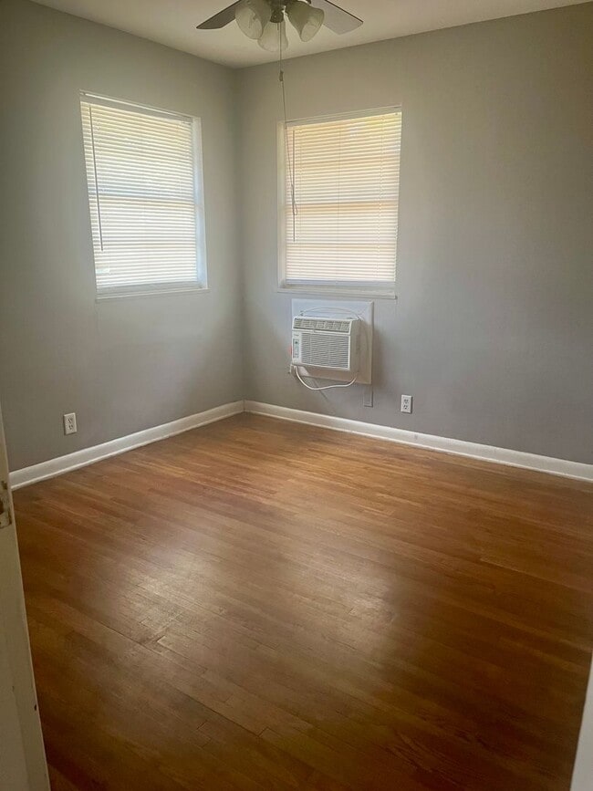 Photo - 105 42nd Pl Unit 4