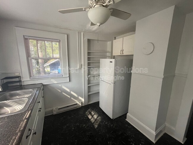 Photo - 206 S 20th St Unit B