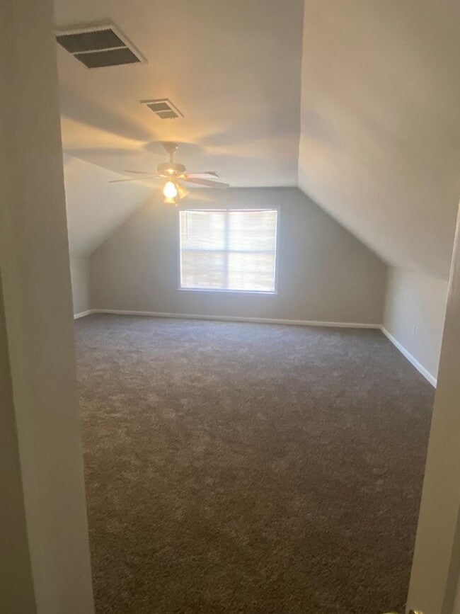 Photo - Spacious 3-Bedroom Home in Cordova-Stylish & Comfortable Living!