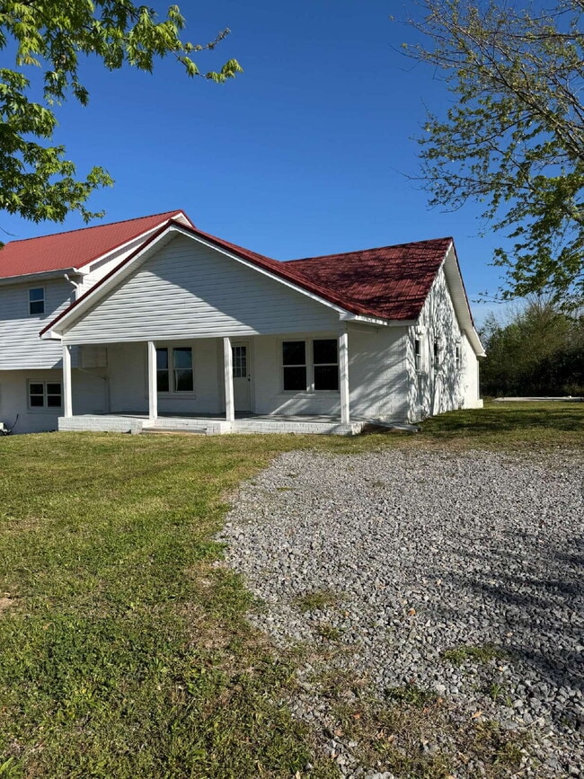 Photo - "Charming 2-Bedroom Duplex Retreat on Everett Road Unit B – 2 Full Baths and 1155 Sq Ft of Comfor...