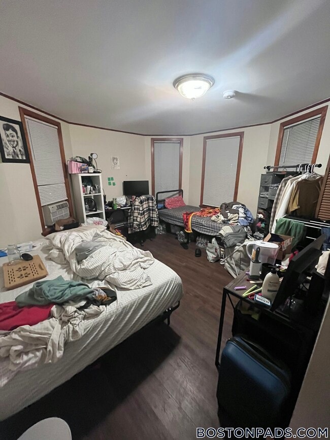 Photo - 739 Parker St Unit 2