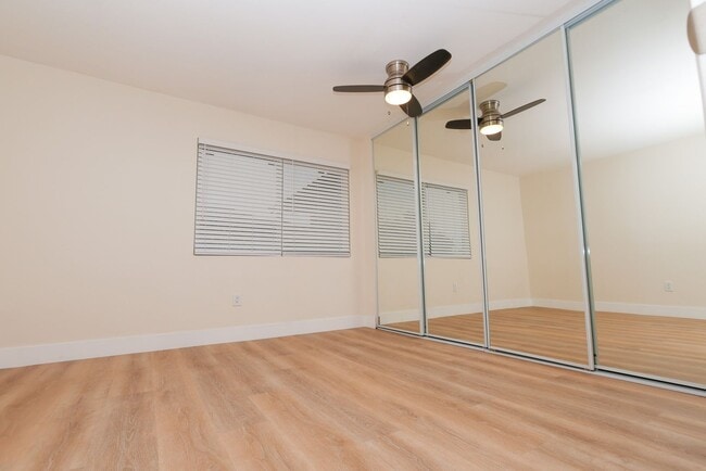 Photo - 563 S Fashion Park St Apartamento Unidad C