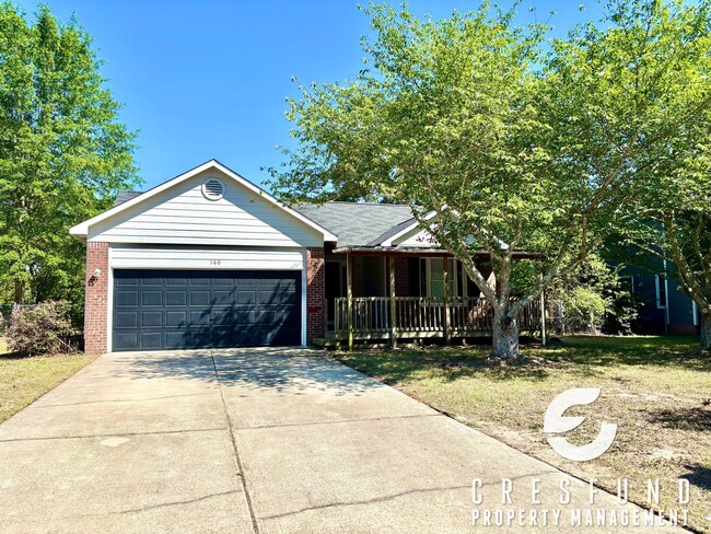 Building Photo - 7 MINUTES FROM INTERSTATE! Adorable 3 Bed Two Bath in Raeford - Ready for Move In TODAY!