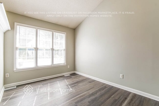 Photo - 3208 Ferdilah Ln