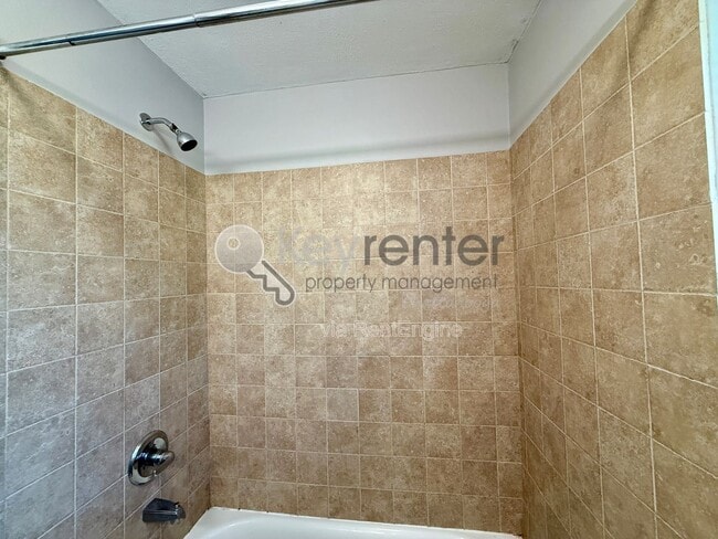 Photo - 305 Sunrise Ln Unit C