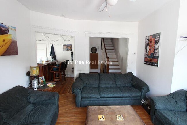 Photo - 140 Brooks St Unit 2
