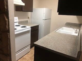 1 Bedroom Kitchen