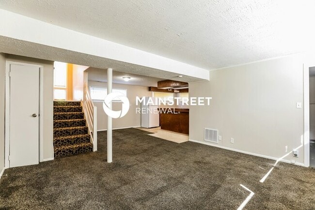 4 Bedroom Pet-Friendly Home in KANSAS CITY, MO with Main Street Renewal
