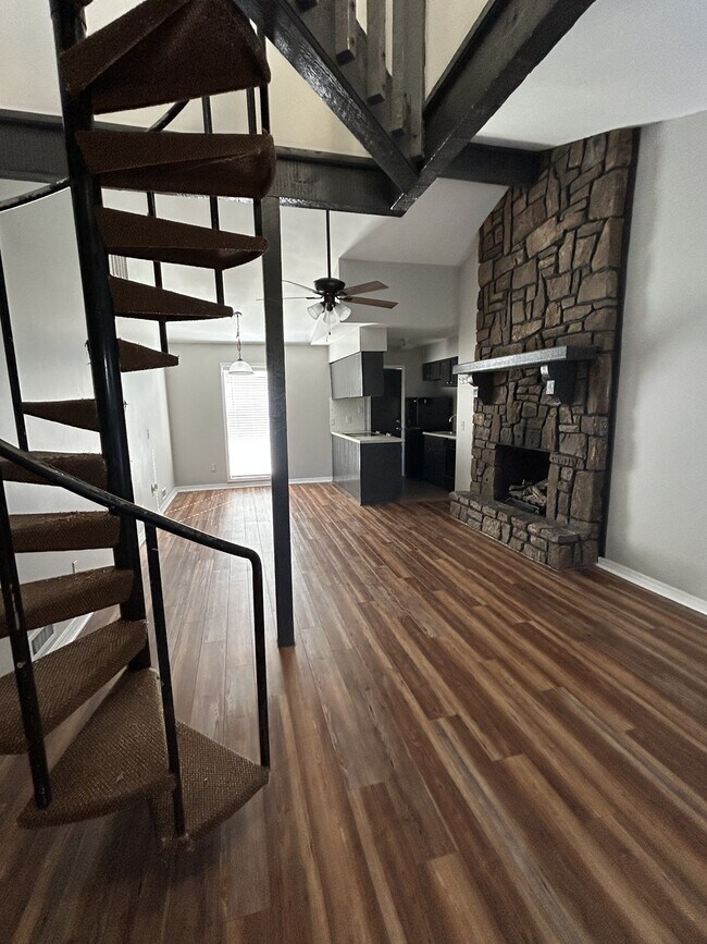 Photo - 13811 Turnberry Ln