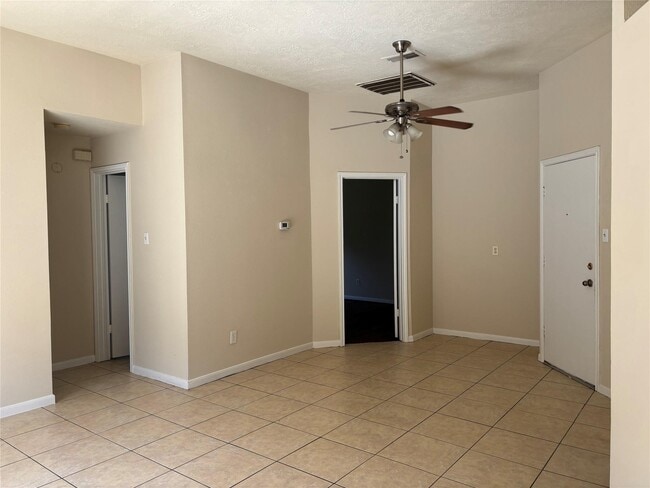 Photo - 17090 Kilwinning Dr