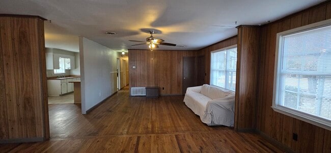 Photo - 3008 Claudia Dr