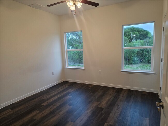 Photo - 6311 White Oak Dr