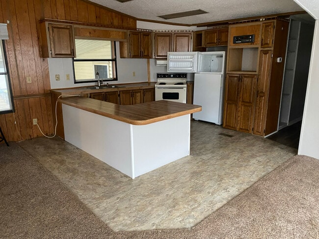 Photo - 111 Ells Country Estates