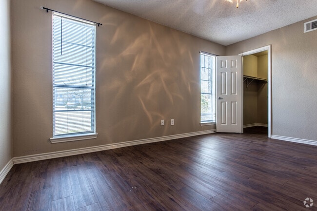 1 HAB, 1 BA - 714 ft² - Encore At 9th Avenue