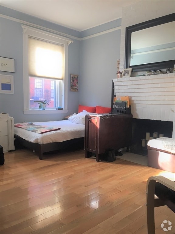 Building Photo - 41 Revere St Unit 5 Rental