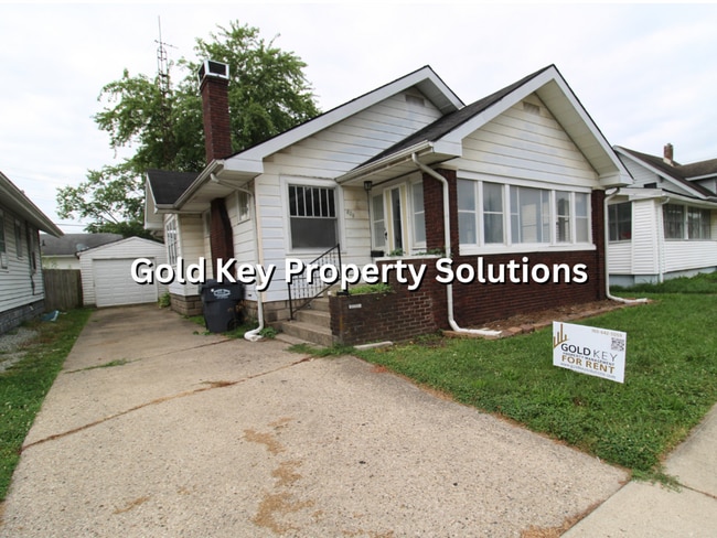 Adorable 2 BR 1 BA House with Garage and C... - Adorable 2 BR 1 BA House with Garage and C...