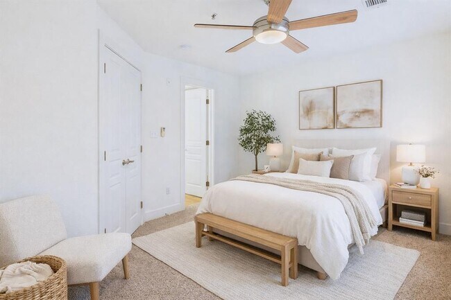 Photo - 711 W 32nd St Unidad 114