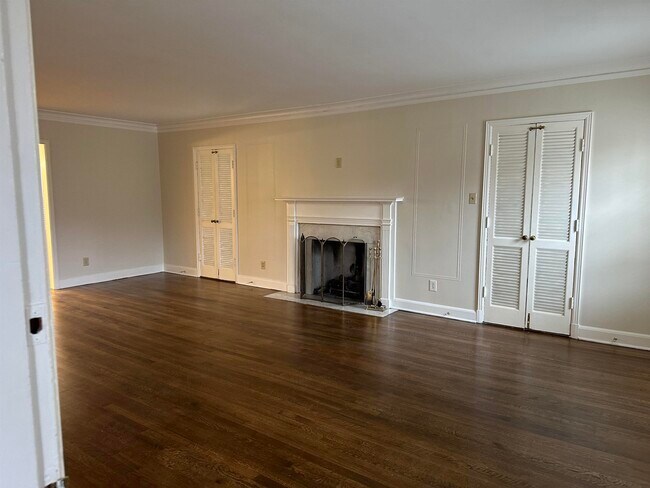 2906 Tishomingo Ln