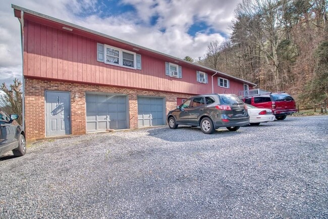 Photo - 201 Lexington St Unit 203