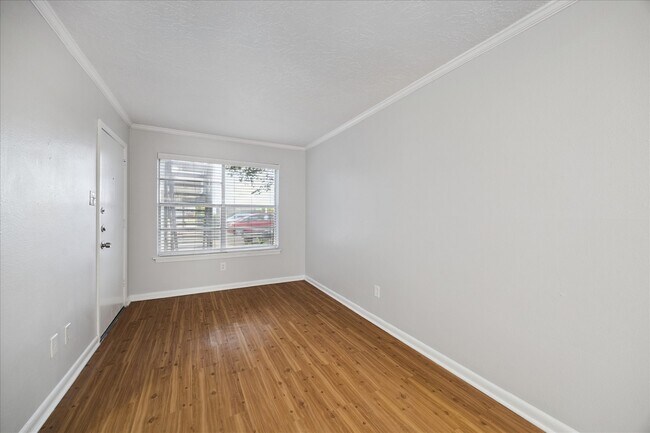 Photo - 1645 W Main St Unit 5