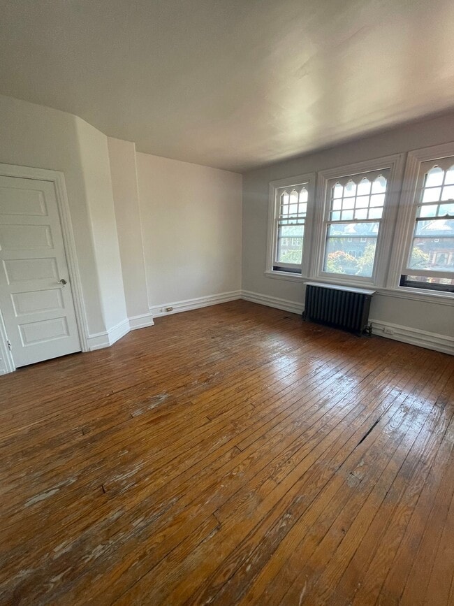 Photo - 4613 Spruce St Unit 3Fl