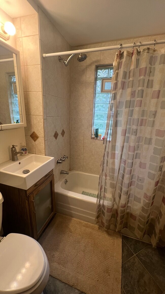 Photo - 396 Beacon Ave