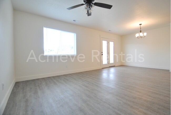 Photo - Mountain-View Townhome | 30 Minutes to Ogden & Close to Snowbasin