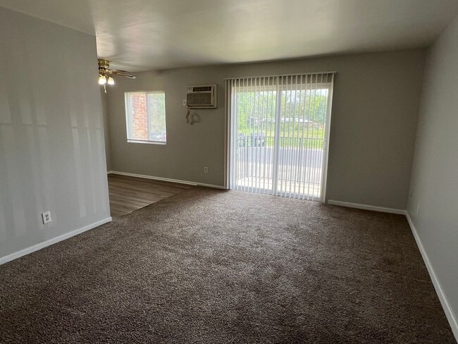 Photo - Warren Park 2 Bedroom Apartment Unit 9128 E 10th St- 4