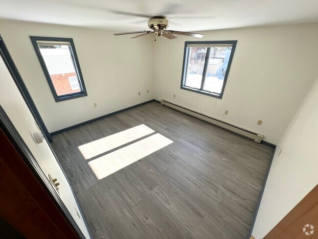 Building Photo - 177 May St Rental