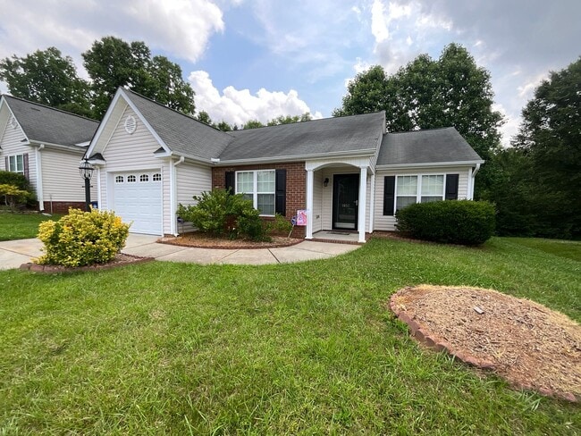 Charming One level 3/2 Home in Oakhurst in... - Charming One level 3/2 Home in Oakhurst in...