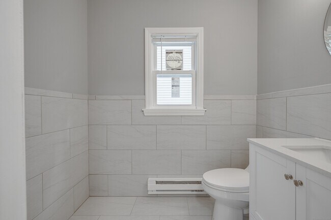 Photo - 151 Seaside Ave Apartment Unit 4