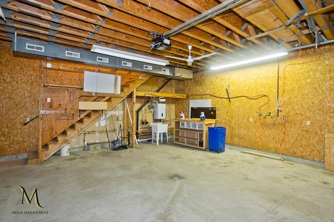 Photo - 1692 Memorial Dr Unit Garage