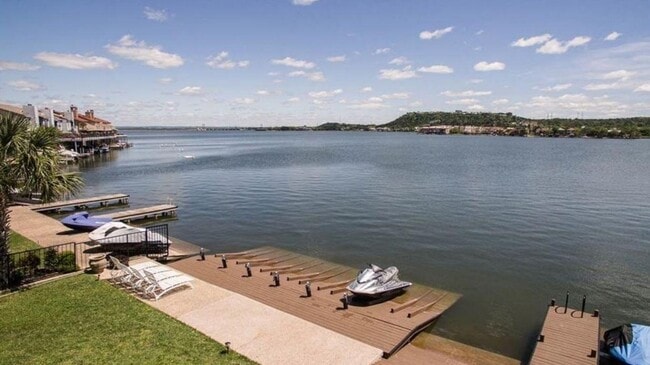 Photo - 104 Cove E
