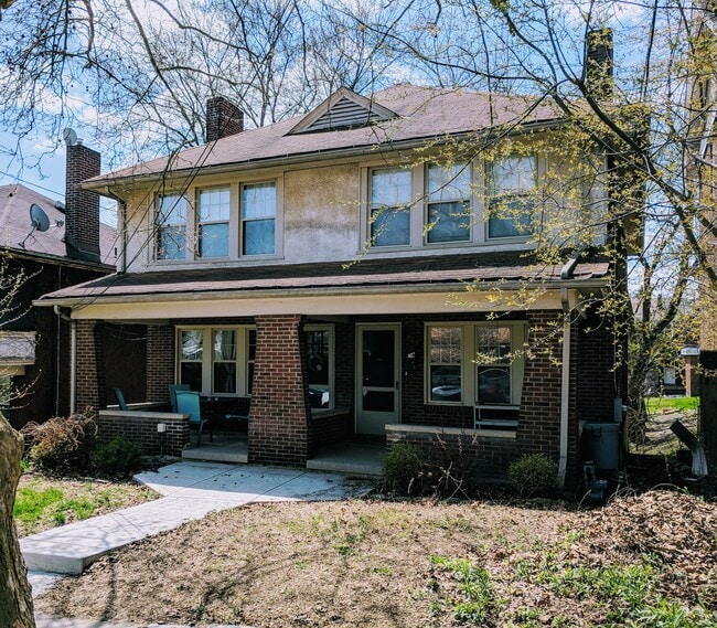 Building Photo - 912 Kennebec St