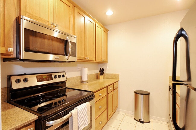 Photo - Fully Furnished 3 Bedroom Condo at San Mateo