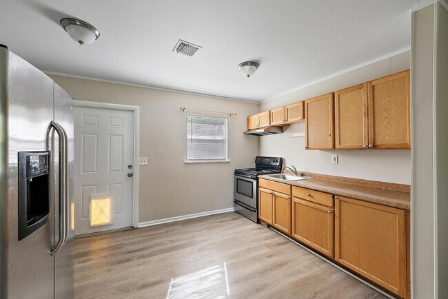 Photo - 1297 NW Charlie Green Dr