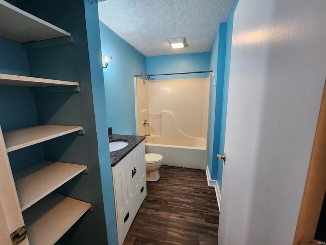 Photo - 723 N Jefferson St