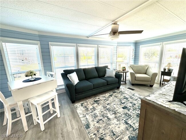 Photo - 4700 Leilani Ln