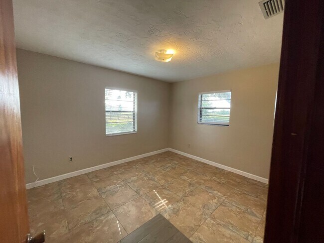 9320 NW Hwy 225A