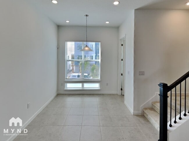 Photo - 2353 Brix St