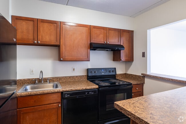 2BR, 2BA - 1095SF - Kitchen