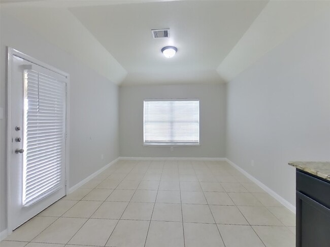 Photo - 27005 Wichita Ct