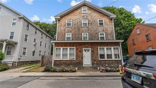 Photo - 16 Brinley St Unit 4