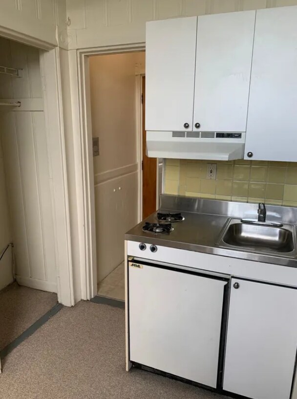 *Pictures are representative samples of the advertised unit. In some cases, the actual units you tou - 17 Bay State Rd Unit A2