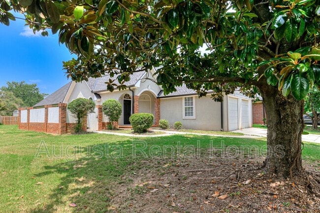Photo - 208 Stonington Dr