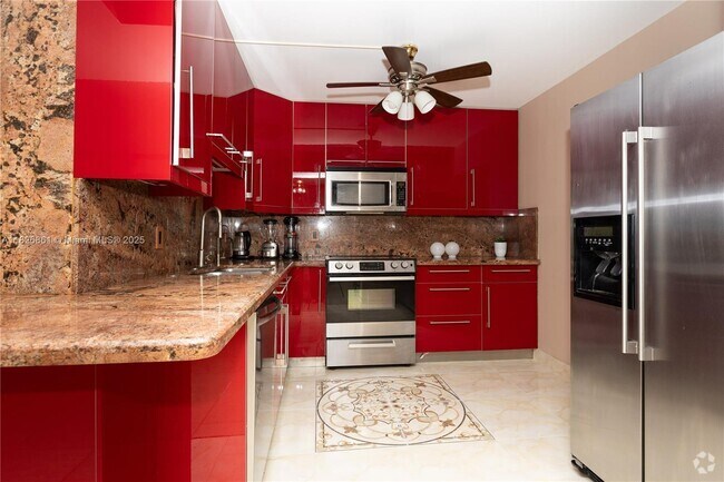 Building Photo - 1500 S Ocean Dr Unit 4B Rental