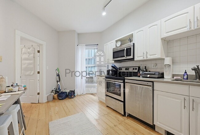 Photo - 16 Union Pk St Unit 6