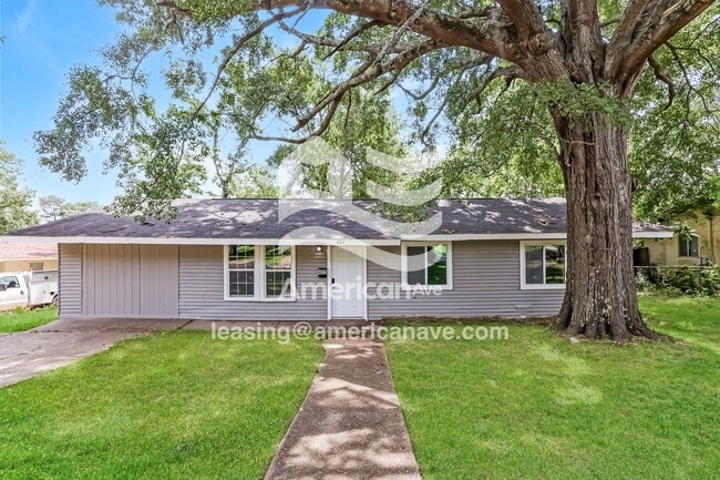 Building Photo - 422 Queen Marie Ln