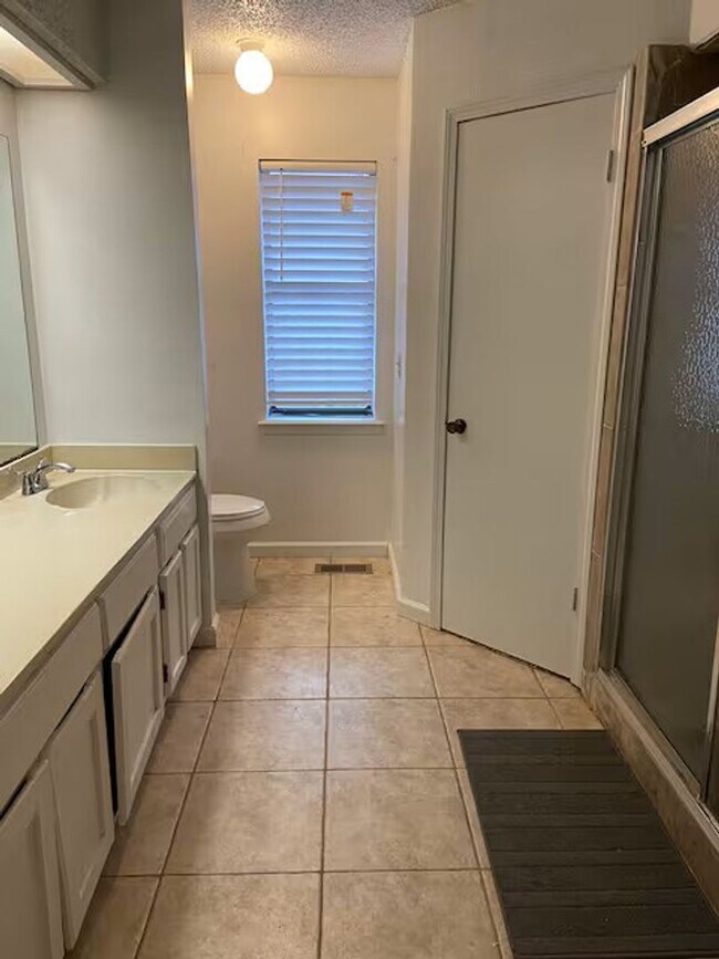 Photo - Beautiful 3 bed 2 bath house, Ready for Rent!!!