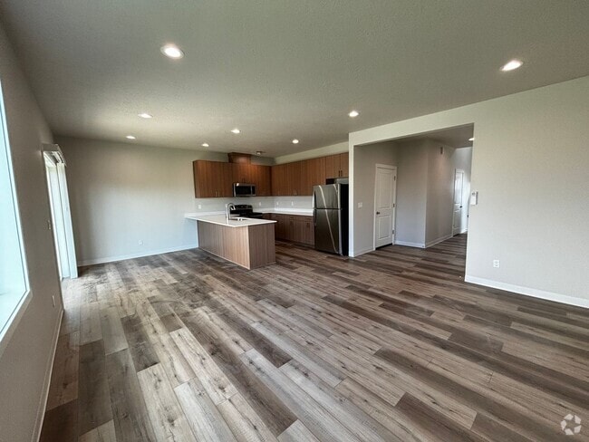 Building Photo - 2422-2422 Leonard Ln Unit 2422 Leonard Ln. Rental